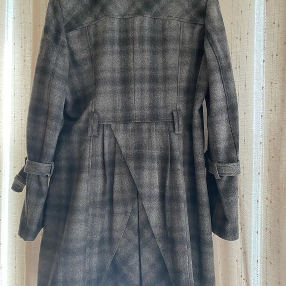 Guess Coat - Picture 9 of 11